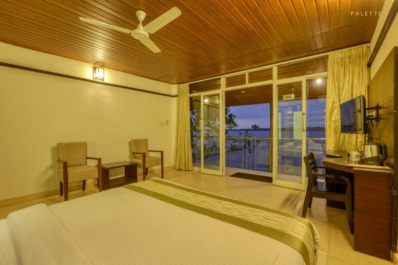 Hotel Grand Ayur Island Perumbalam Exterior foto